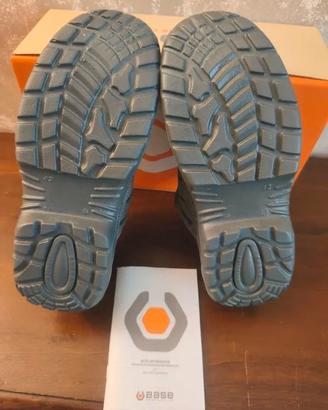 NUOVE scarpe antinfortunistiche B0163 numero 42