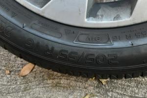 cerchio in acciaio + pneumatico Michelin 