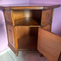 Angoliera stile antico