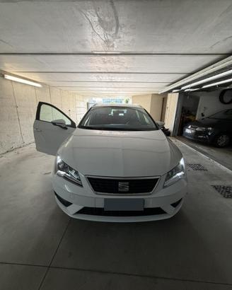 Seat leon style station wagon