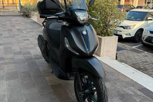 Piaggio Beverly S 400