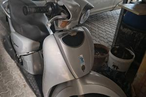 Aprilia Scarabeo 50, gratis