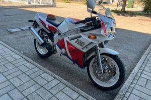 Yamaha FZR 600 genesis