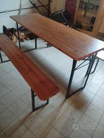 Tavolo e panche da esterno