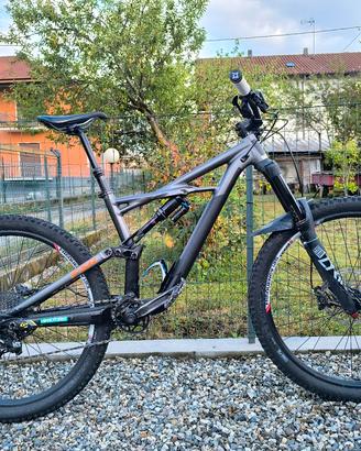 bici enduro specialized taglia M 27" 