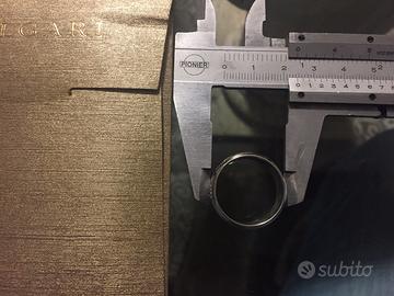 Anello uomo Bulgari 18 k con diamantini 16 gr oro
