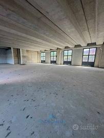 Immobile di 540 m² a Caserta