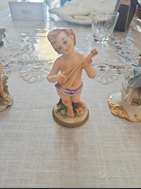 statuetta in porcellana 