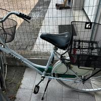 Bici con frenocontropedale