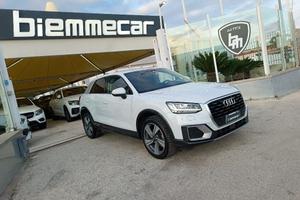 AUDI Q2 30 TDI Identity Black dsg