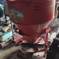 Spandiconcime, spargisale Cimac Vittoria