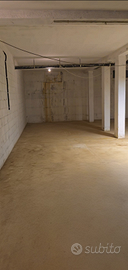 Box 121 mq - olbia (Borgo delle rose)