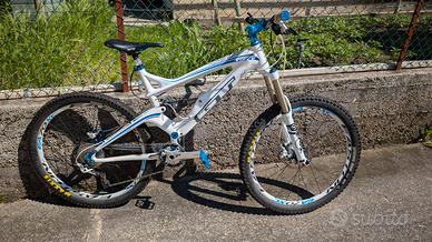 GT Force Carbon Expert