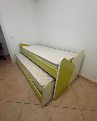 cameretta completa di materassi 