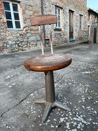 Sgabello Singer inizio 900