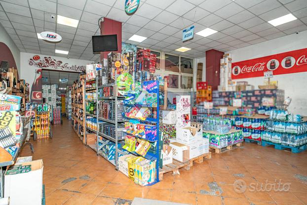 Locale Commerciale - Aci Catena