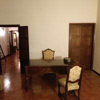 Scrivania in stile antico
