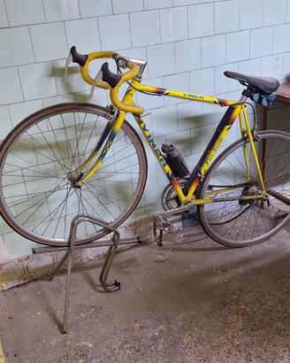 BICICLETTA  DA CORSA  D'EPOCA VINTAGE ANNI 90
