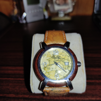 Alviero Martini uomo, ora e data, acciaio legno