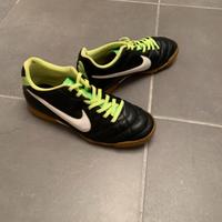 scarpe calcetto nike