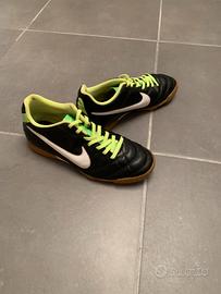 scarpe calcetto nike