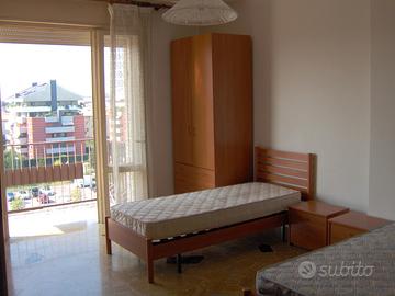 Libero posto in doppia con bagno, via Temanza (PD)