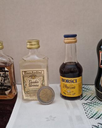 mignon bottigliette liquore 