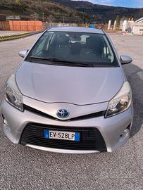 Yaris Hybrid 2014 BATTERIE NUOVE