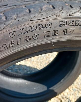 numero 2 gomme Pirelli  215/40/17 