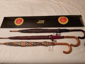 Ombrelli Versace e Burberry originali mai usati