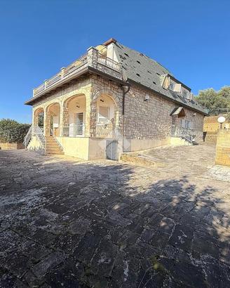 VILLA SINGOLA A GENZANO DI ROMA