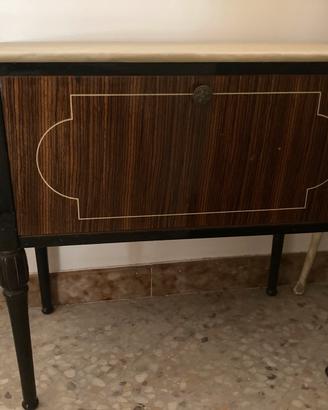 Comodino anni 50