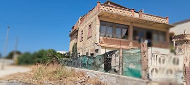 Villa indipendente fronte mare