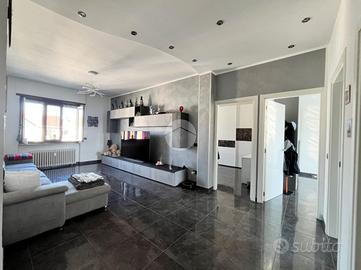 4 LOCALI A BANCHETTE