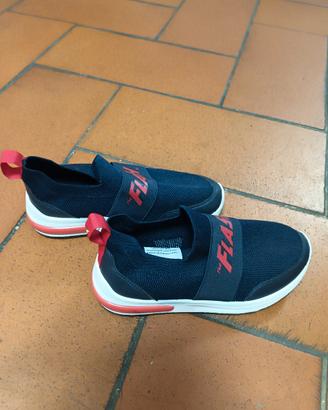 Vendessi scarpe 