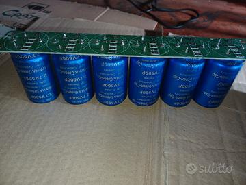 supercondensatori a 2.7 volt con circuito incorp.