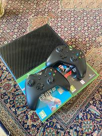 Xbox One 1TB con 2 controller + 2 giochi originali