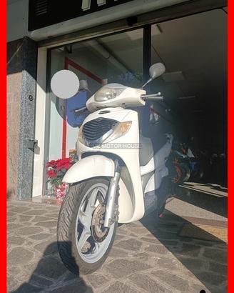 HONDA SH 125 /euro3/RATE NO BUSTA PAGA/PATENTE B/
