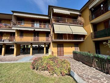 Appartamento di 169 m² con 4 locali e box auto a S