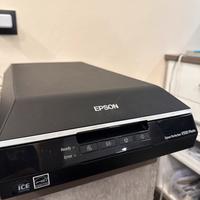 Epson v550
