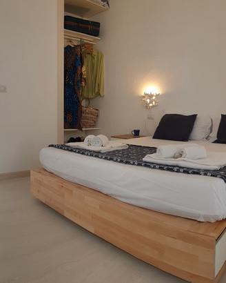 Lampedusa Center|Professional Workers Long T|WiFi