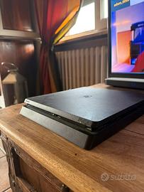 PLAY STATION 4 SLIM