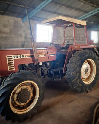 Trattore Fiat 70/66 doppia trazione