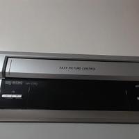 VIDEOREGUSTRATORE LETTORE VHS PAL NTSC 16 NONI JVC