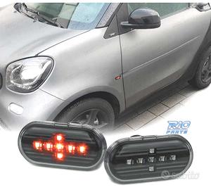 FRECCIE LATERALI PER SMART FORTWO 453 14- LED NERO