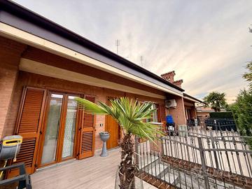 Villa di 201 m² con più di 5 locali e box auto dop