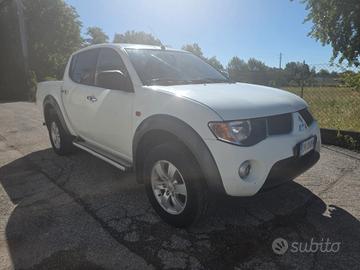 Mitsubishi L 200 - Anno 2008