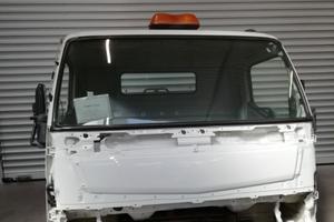 Cabina Mitsubishi FUSO CANTER C Guida a Dx 1995 mm