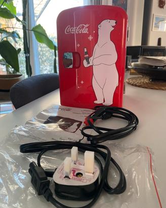 Coca-Cola Mini Frigo 4L Frigorifero 6 Lattine