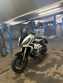 X-adv 750 2023